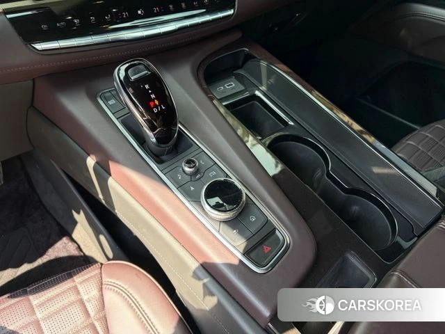 Cadillac Escalade 5th Generation 2022 Белый из Кореи, фото 2