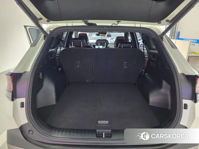 Kia Sportage 5th Generation 2023 Белый из Кореи, фото 2