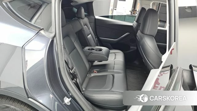 Tesla Model Y 2025 Серый из Кореи, фото 2