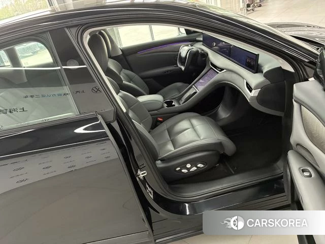 Zhiji Automobile Zhiji LS6 2024 Черный из Китая, фото 2
