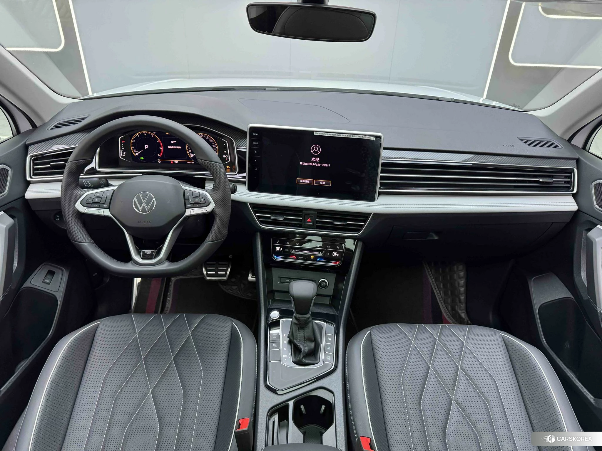 Volkswagen Tiguan L 2023 Белый из Китая, фото 2