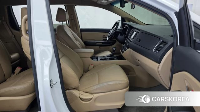 Kia The New Carnival 2019 Белый из Кореи, фото 2