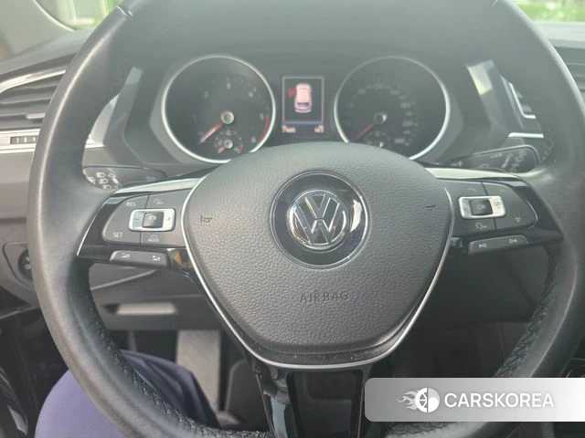 Volkswagen Tiguan second Generation 2018 Синий из Кореи, фото 2