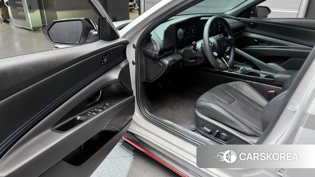 Hyundai The New Avante (CN7) 2025 Серебристо-серый из Кореи, фото 2