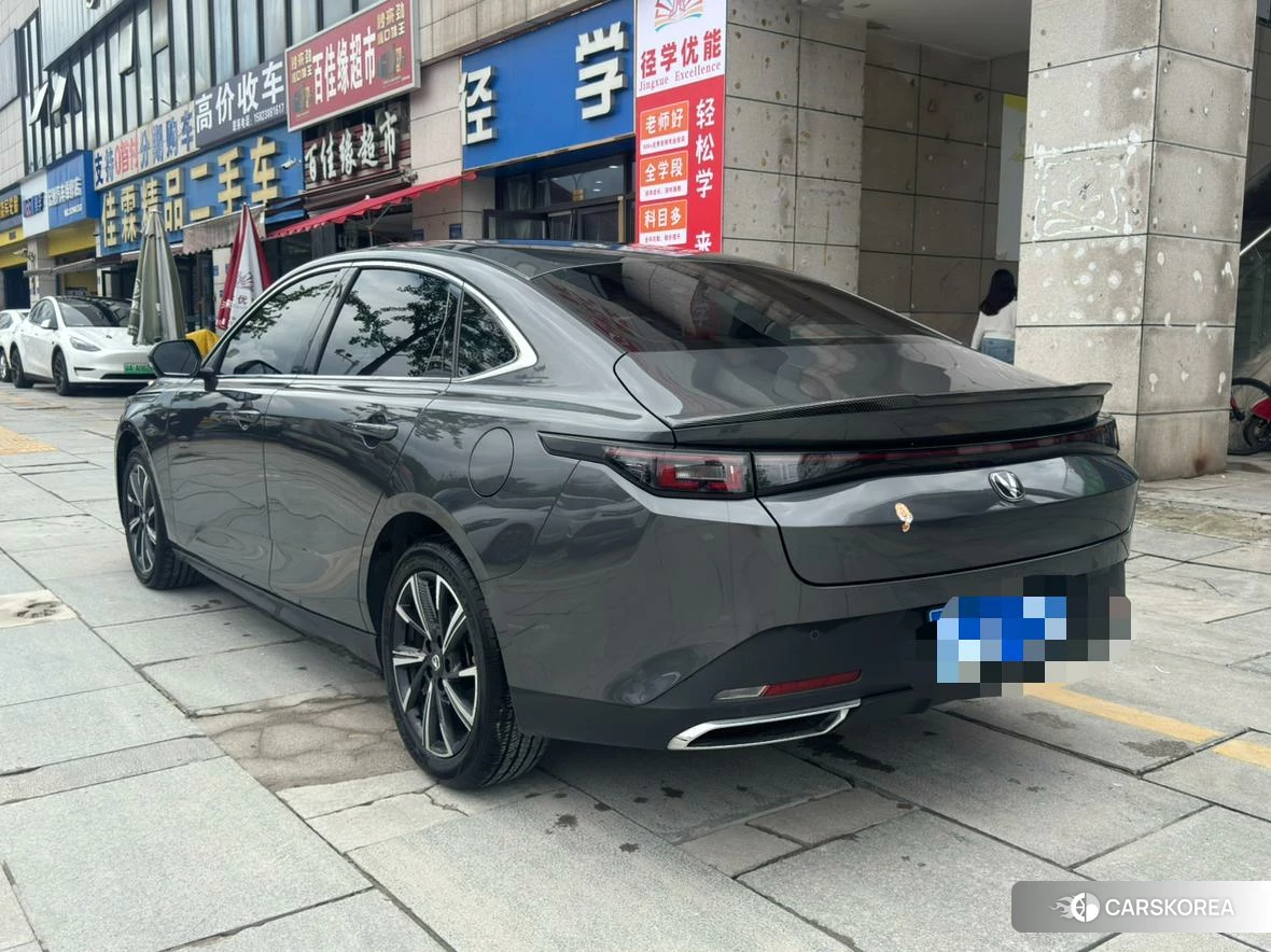 Chang'an Yidong 2025 Темно-серый из Китая, фото 2