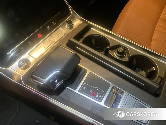 Audi A6 (C8) 2023 Белый из Кореи, фото 2