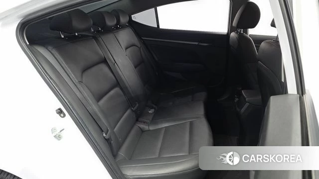 Hyundai Avante AD 2018 Белый из Кореи, фото 2