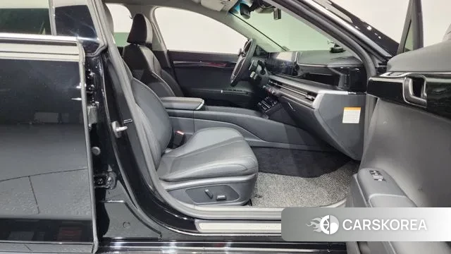 Hyundai Grandeur Hybrid (GN7) 2023 Черный из Кореи, фото 2