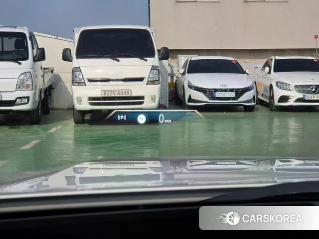 BMW 5 Series (G60) 2023 Белый из Кореи, фото 2