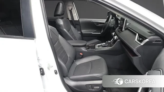 Toyota RAV4 5th Generation 2025 Белый из Кореи, фото 2