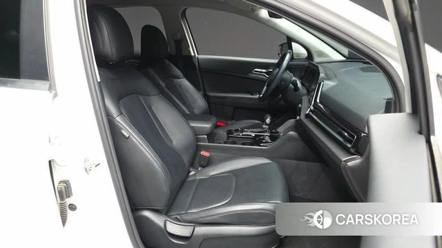 Kia Sportage 5th Generation 2022 Белый из Кореи, фото 2