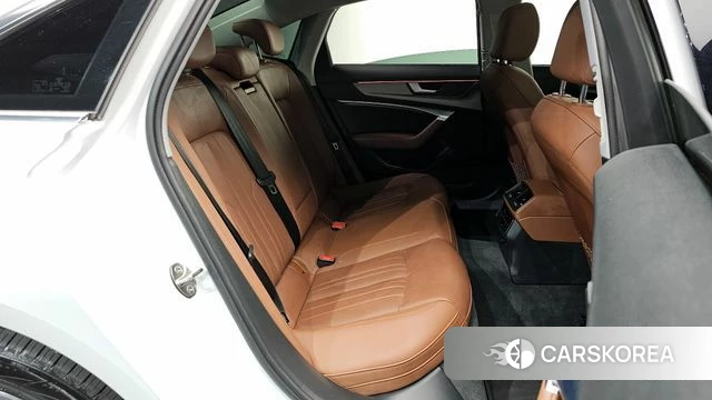 Audi A6 (C8) 2020 Белый из Кореи, фото 2