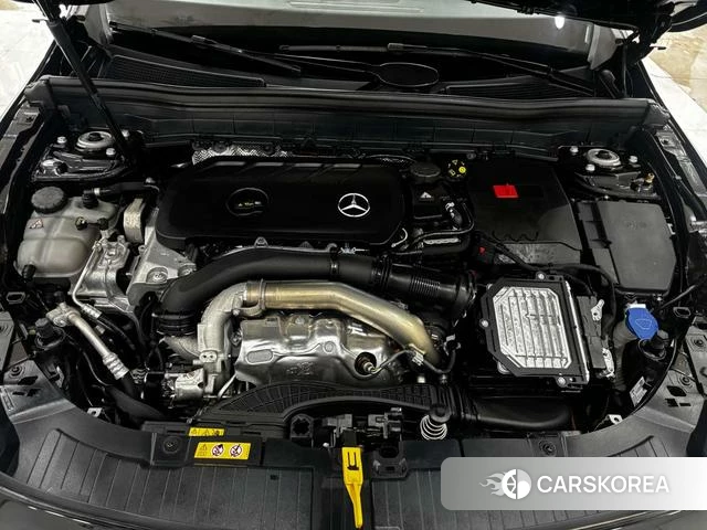 Mercedes-Benz GLB 2025 Черный из Китая, фото 2