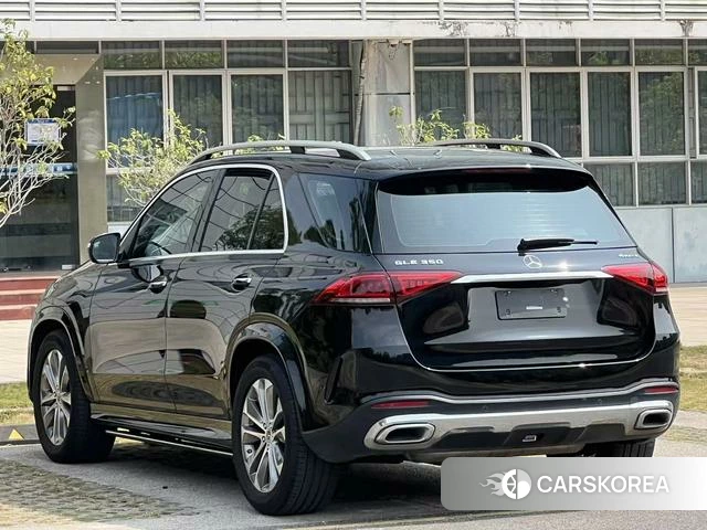Mercedes-Benz GLE (import) 2021 Черный из Китая, фото 2