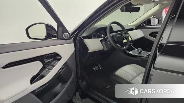 Land Rover Range Rover Evoque 2nd Generation 2024 Черный из Кореи, фото 2