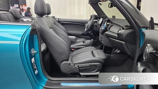 Mini Cooper S Convertible 2023 Синий из Кореи, фото 2