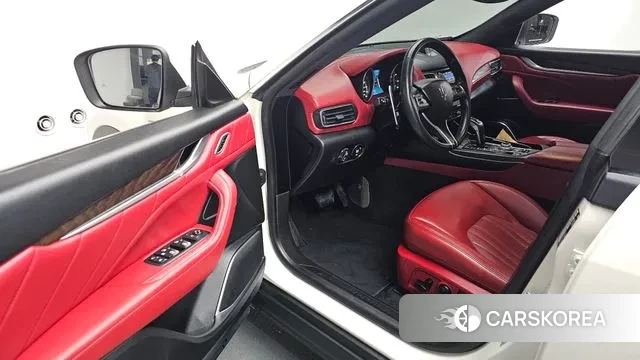 Maserati Levante 2019 Белый из Кореи, фото 2