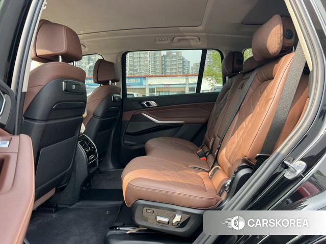 BMW X7 2023 Черный из Китая, фото 2