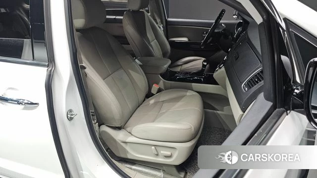 Kia The New Carnival 2018 Белый из Кореи, фото 2