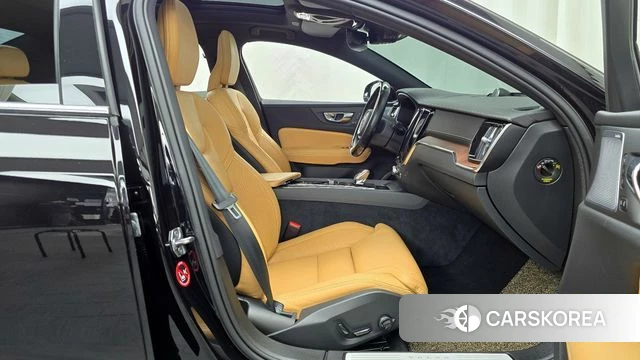 Volvo S60 3rd generation 2021 Черный из Кореи, фото 2