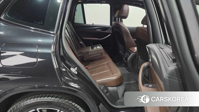 BMW X3 (G01) 2024 Черный из Кореи, фото 2