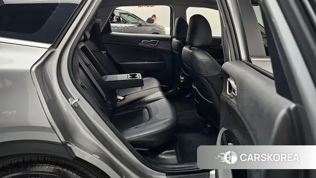 Kia Sportage 5th Generation 2022 Серебряный из Кореи, фото 2