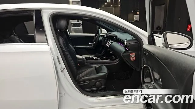 Mercedes-Benz A-Class W177 2019 Белый из Кореи, фото 2