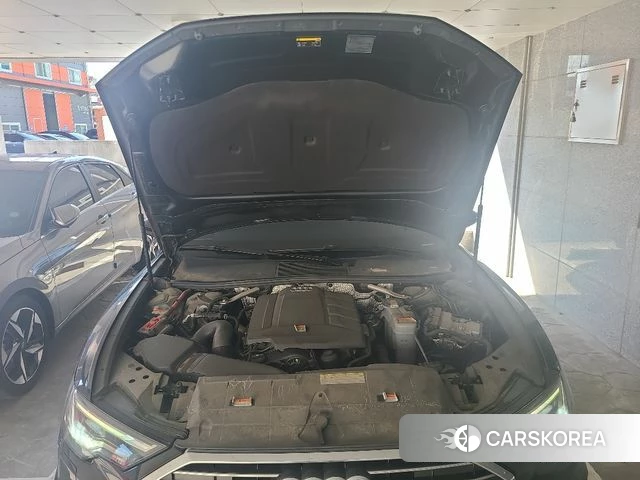 Audi A6 (C8) 2020 Черный из Кореи, фото 2