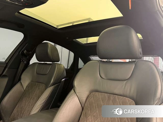 Audi A6L 2021 Черный из Китая, фото 2