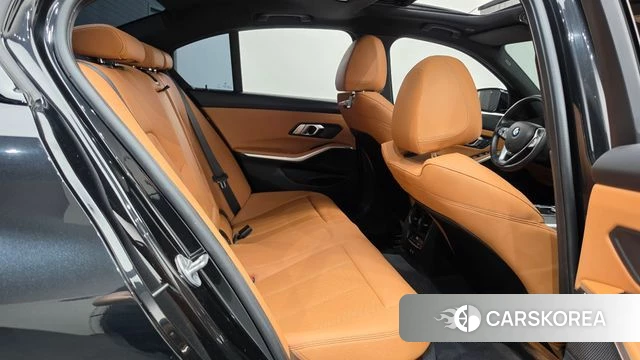 BMW 3 Series (G20) 2024 Черный из Кореи, фото 2