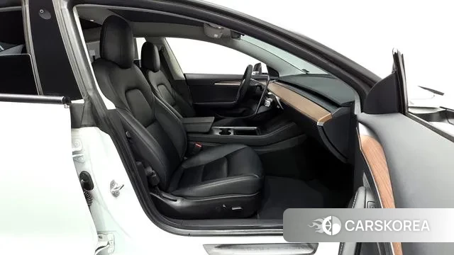 Tesla Model 3 2022 Белый из Кореи, фото 2