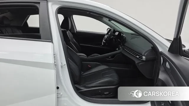 Hyundai Avante (CN7) 2022 Белый из Кореи, фото 2