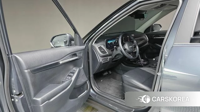 Kia The New Seltos 2025 Серый из Кореи, фото 2