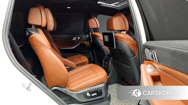 BMW X7 (G07) 2022 Белый из Кореи, фото 2