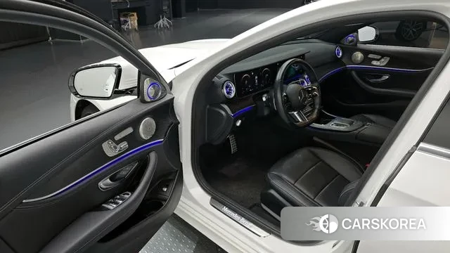 Mercedes-Benz E-Class W213 2020 Белый из Кореи, фото 2