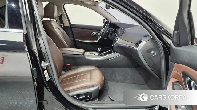 BMW 3 Series (G20) 2019 Черный из Кореи, фото 2