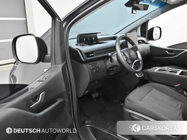 Hyundai Staria 2023 Серый из Кореи, фото 2