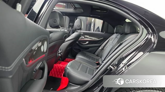 Mercedes-Benz E-Class W213 2018 Черный из Кореи, фото 2
