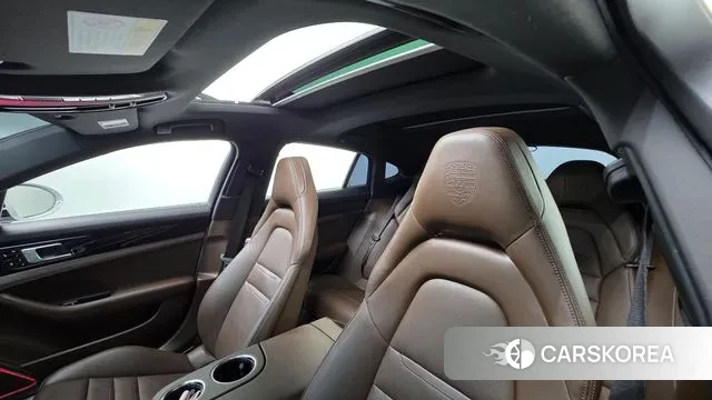 Porsche Panamera (971) 2018 Белый из Кореи, фото 2