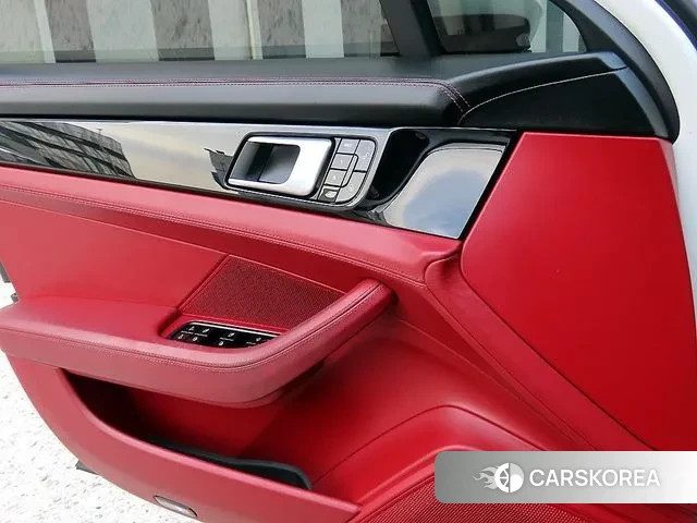 Porsche Panamera (971) 2018 Белый из Кореи, фото 2