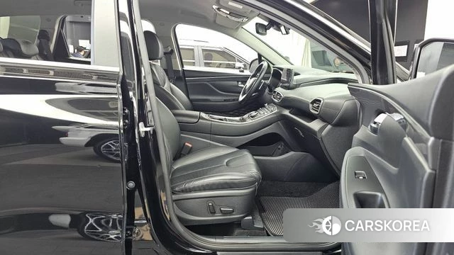 Hyundai The New Santa Fe 2021 Черный из Кореи, фото 2