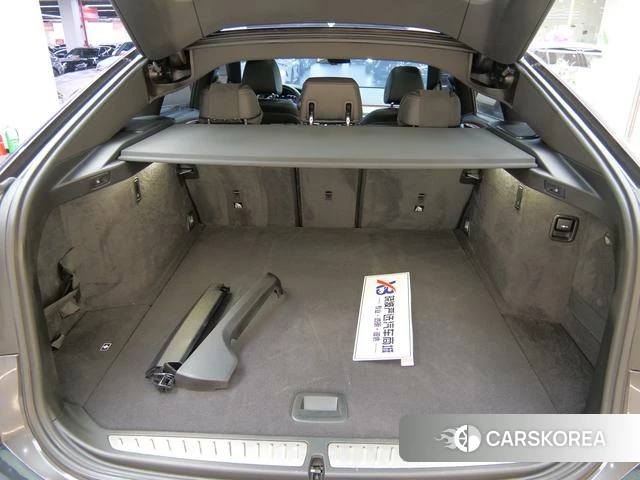 BMW 6 series GT 2021 Темно-серый из Китая, фото 2