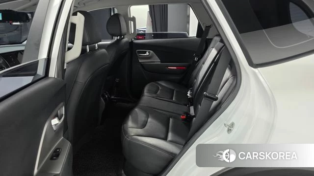 Kia Niro Plus 2022 Белый из Кореи, фото 2