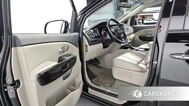 Kia The New Carnival 2018 Черный из Кореи, фото 2