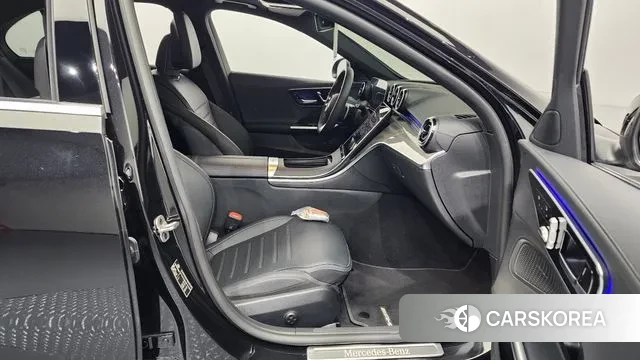 Mercedes-Benz C-Class W206 2024 Черный из Кореи, фото 2