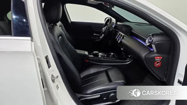 Mercedes-Benz A-Class W177 2021 Белый из Кореи, фото 2