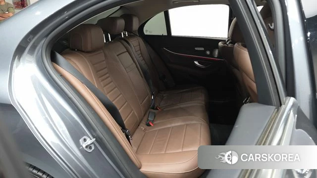 Mercedes-Benz E-Class W213 2019 Серый из Кореи, фото 2