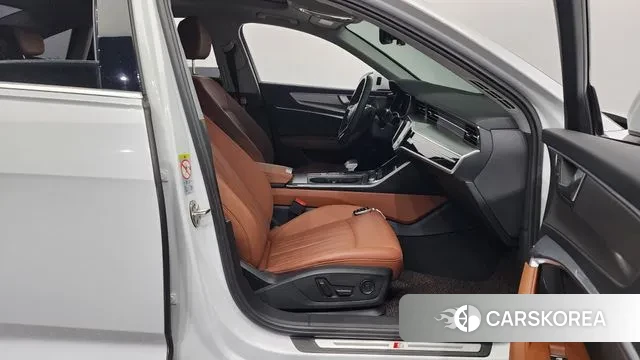 Audi A6 (C8) 2020 Белый из Кореи, фото 2