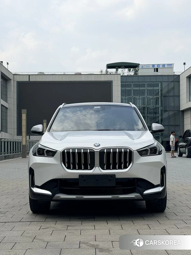 BMW X1 2024 Белый из Китая, фото 2