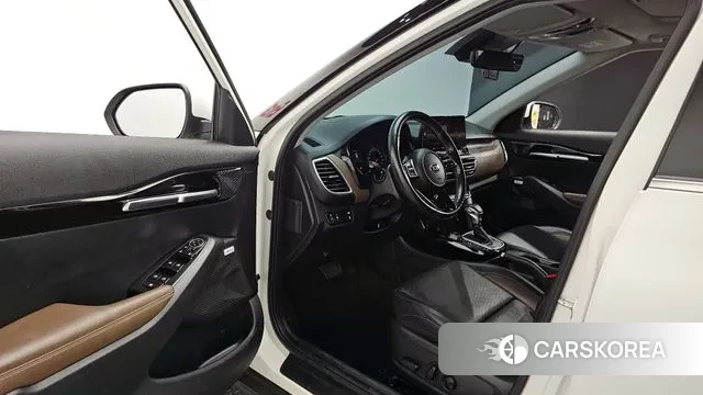 Kia Seltos 2020 Белый из Кореи, фото 2